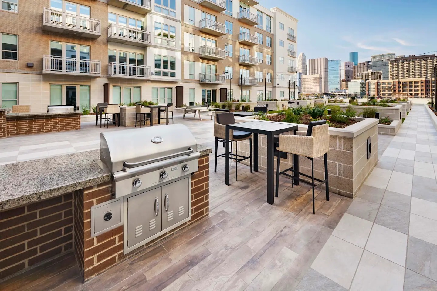 2727 Travis Street, Unit 608 Houston, TX 77006 - Photo 22 of 28 Move in by July 31 to receive up to 2 weeks FREE!