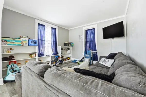 $229,900 | 5621 Lower Huntington Road, Fort Wayne, IN 46809