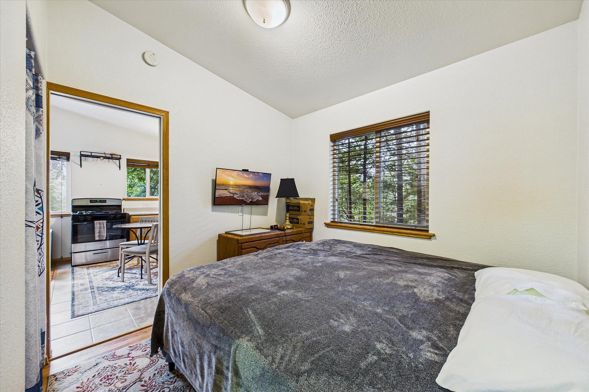 220 Madrone Road Weott, CA 95571 - Photo 19 of 35