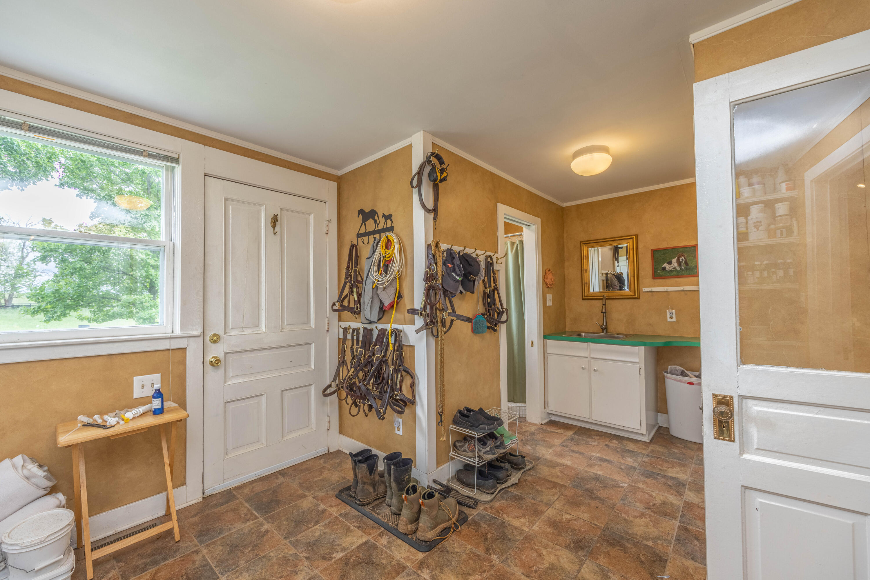 2327 North Middletown Road Paris, KY 40361 - Photo 35 of 74 5B5A5761-HDR