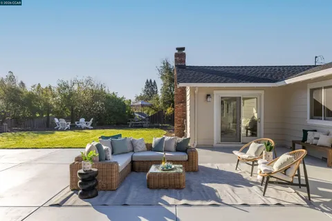 $1,890,000 | 15 Aspinwall Court, Orinda, CA 94563