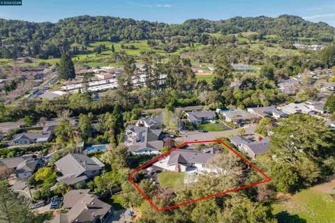 $1,890,000 | 15 Aspinwall Court, Orinda, CA 94563