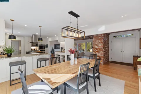 $1,890,000 | 15 Aspinwall Court, Orinda, CA 94563