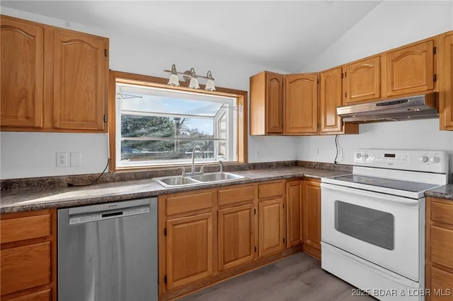 $189,900 | 15755 Chat Avenue, Cole Camp, MO 65325