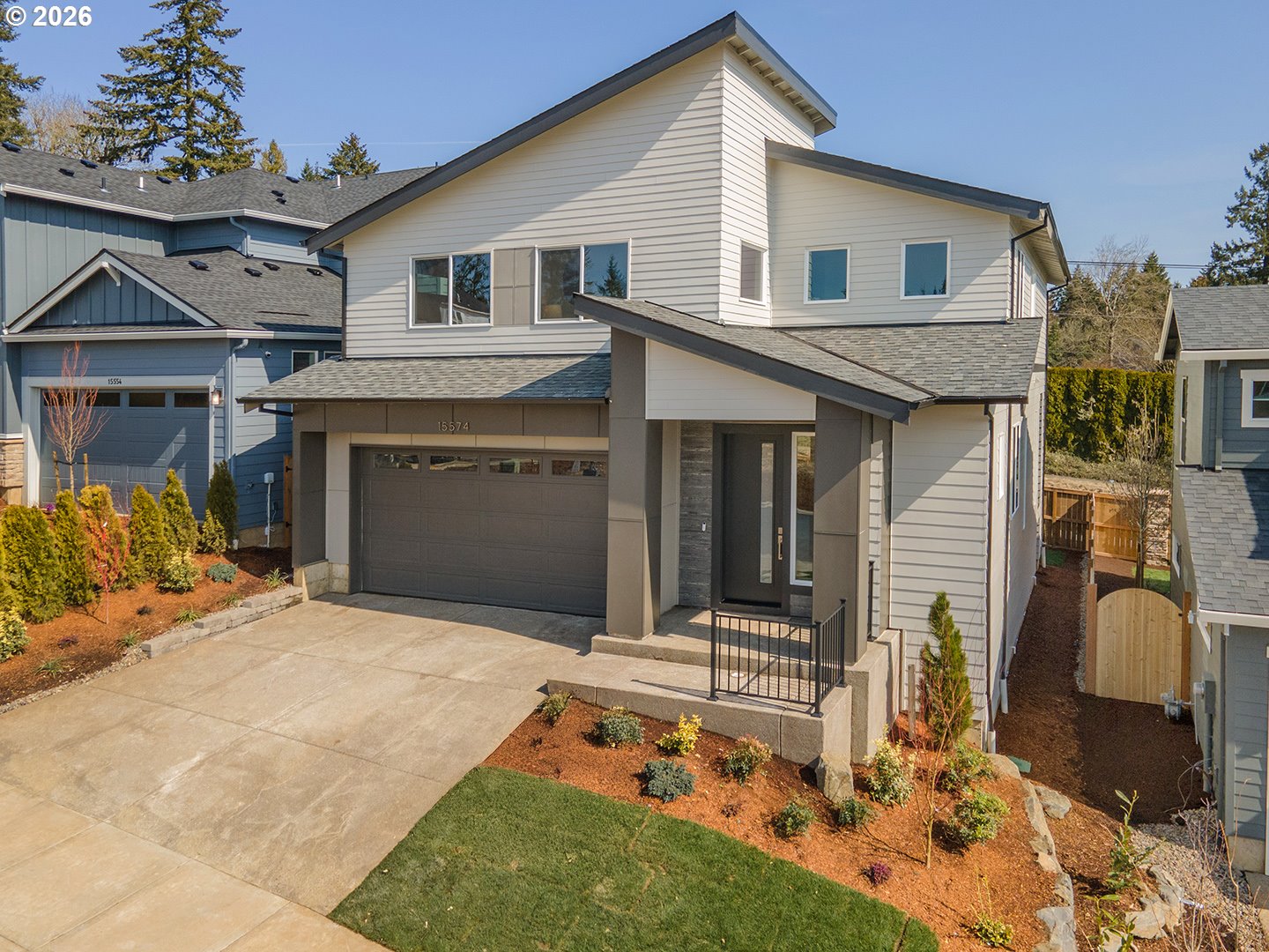 15574 Southwest Peace Avenue Tigard, OR 97224 - Photo 2 of 48