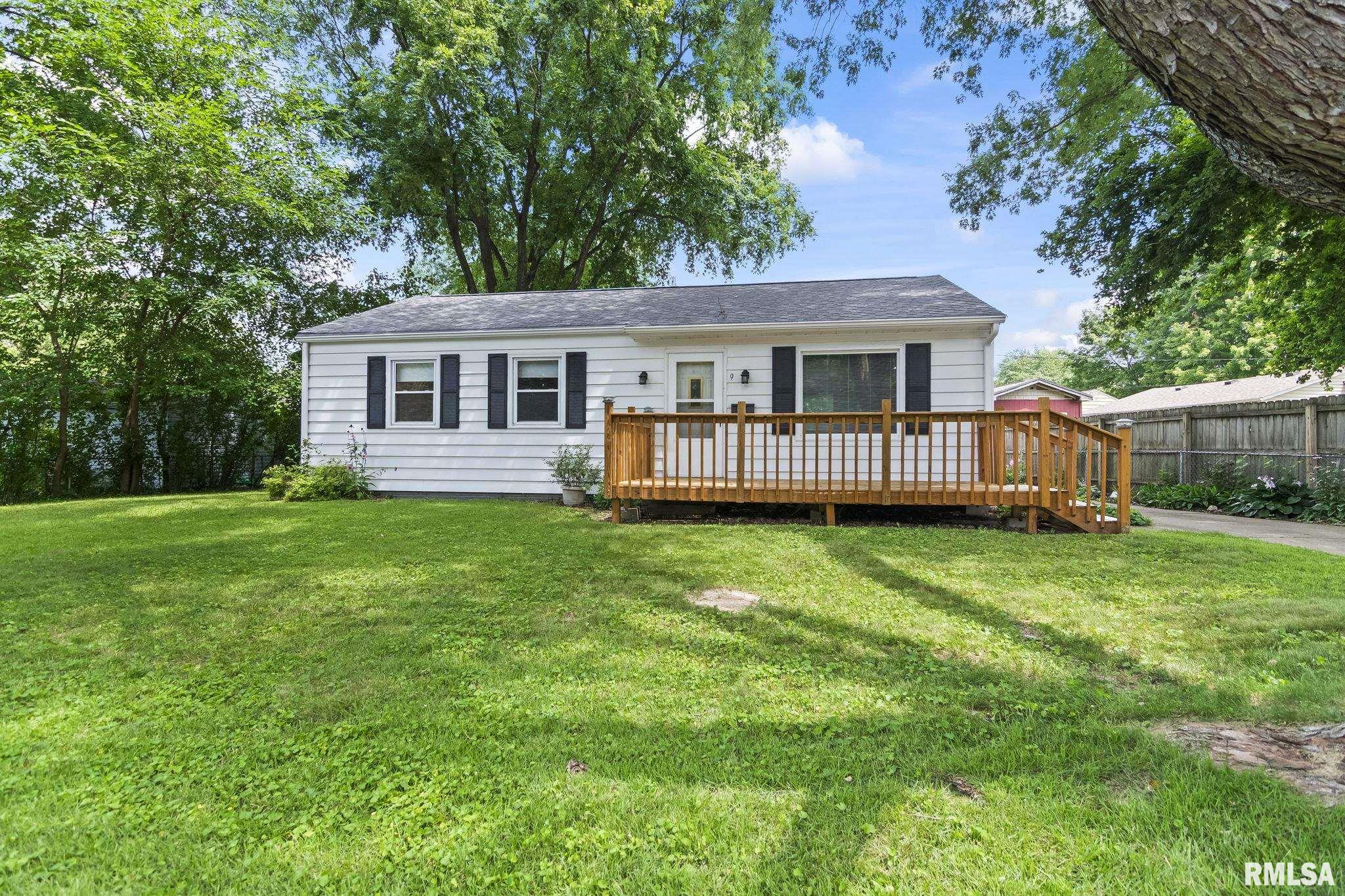 9 Claire Drive Springfield, IL 62702 - Photo 1 of 31