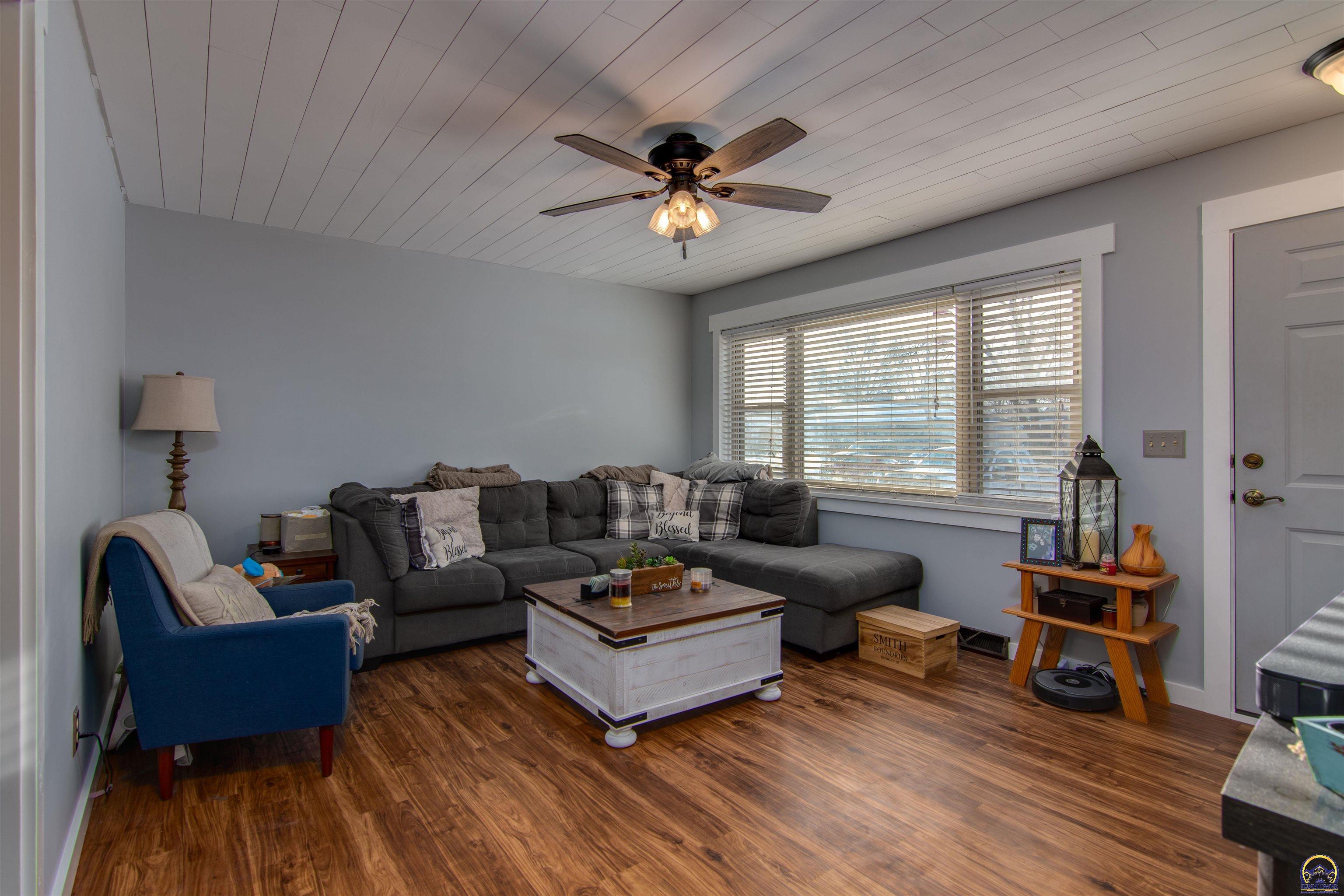 104 Sage Road Silver Lake, KS 66539 - Photo 2 of 16