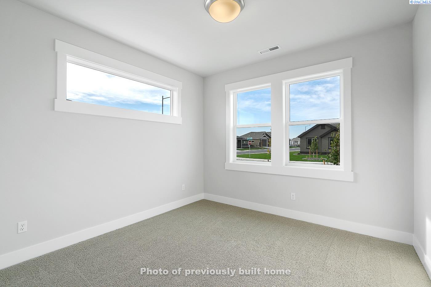3168 Quail Rdg Loop Richland, WA 99353 - Photo 4 of 26 Gallery Image 4