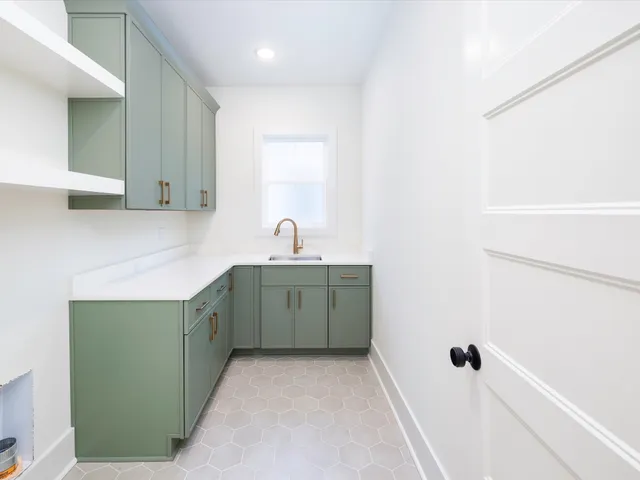 $960,000 | 535 B American Road, Nashville, TN 37209