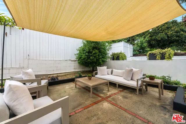 $1,650,000 | 4665 San Feliciano Drive, Woodland Hills, CA 91364