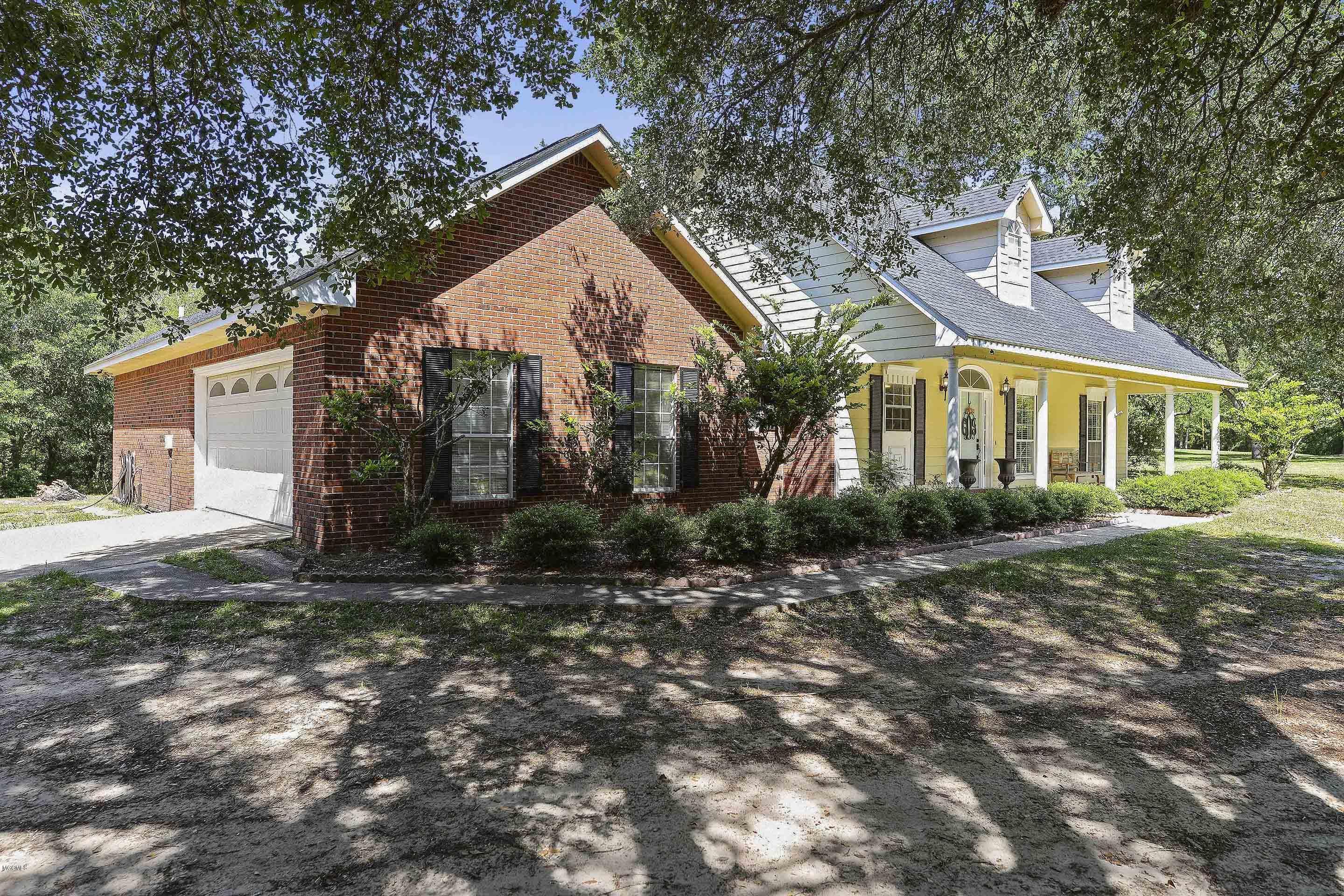 4201 Lake Wilma Road Moss Point, MS 39562 - Photo 3 of 25 004