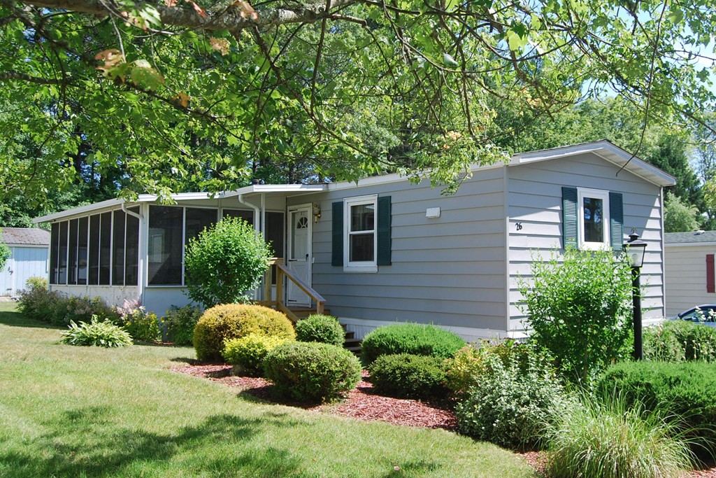 26 Alexander Street Wareham, MA 02576 - Photo 1 of 8 Gallery Image 1