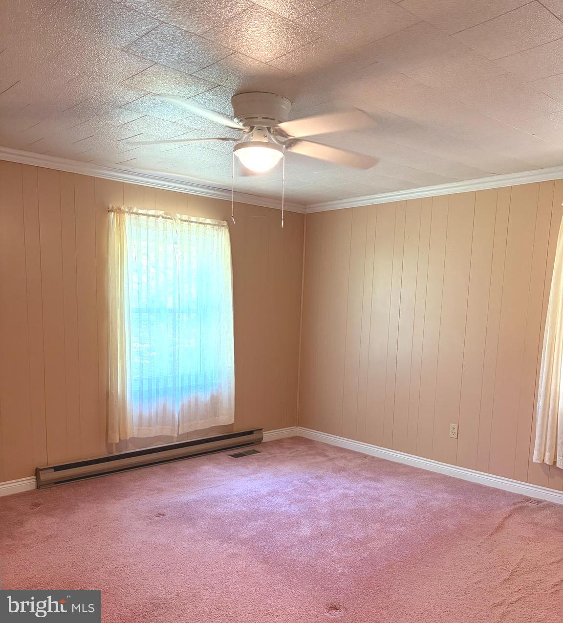 4 Kawan Drive Georgetown, DE 19947 - Photo 28 of 49 an empty room with windows and closet