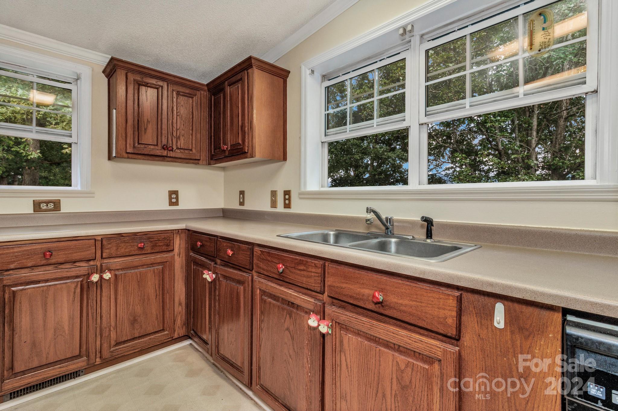 16 Baldwin Farms Road Fletcher, NC 28732 - Photo 17 of 46 Gallery Image 17