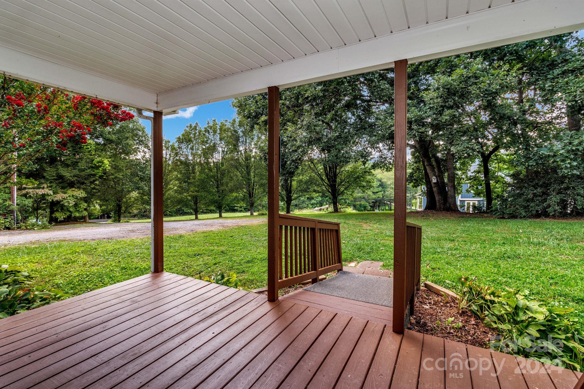 16 Baldwin Farms Road Fletcher, NC 28732 - Photo 4 of 46 Gallery Image 4