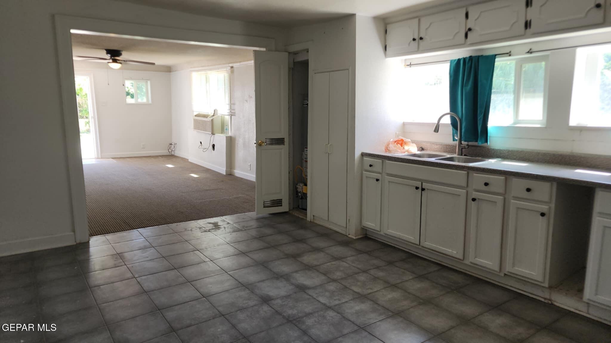 151 North Pendell Road, Unit D El Paso, TX 79905 - Photo 6 of 6 Unknown-6
