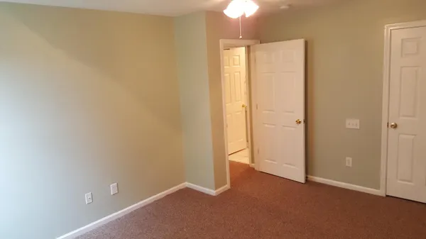 $2,400 | 1628 Baltusrol Lane, Mount Pleasant, SC 29466