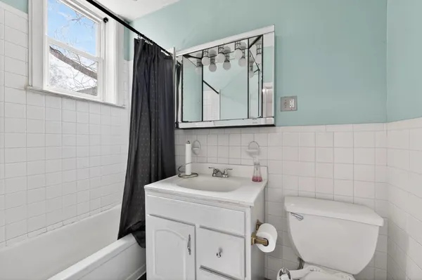 $875,000 | 105 8th Street, Unit 1, Hoboken, NJ 07030