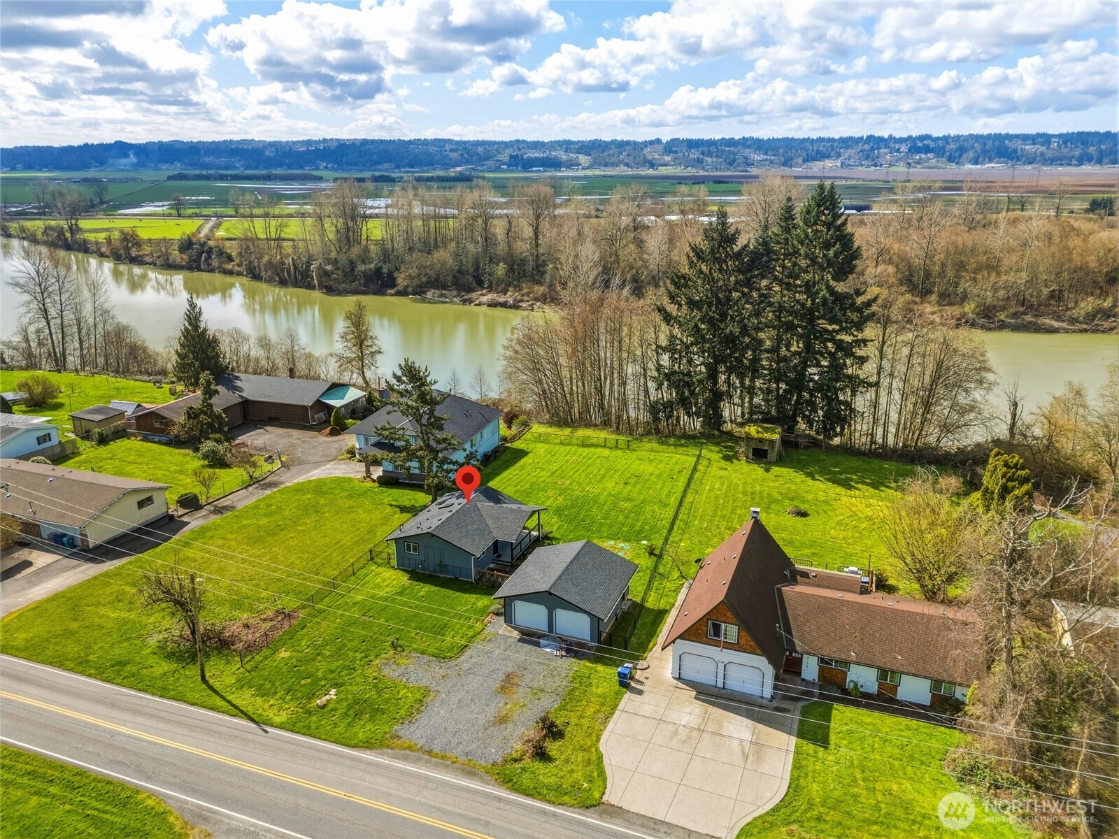 8114 Riverview Road Snohomish, WA 98290 - Photo 17 of 19 Gallery Image 17