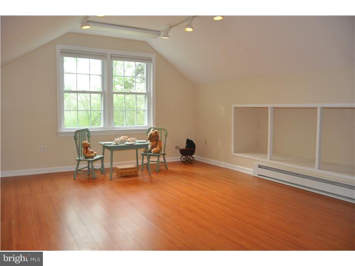 923 Spring Lane Devon, PA 19333 - Photo 14 of 25 Bedroom 5