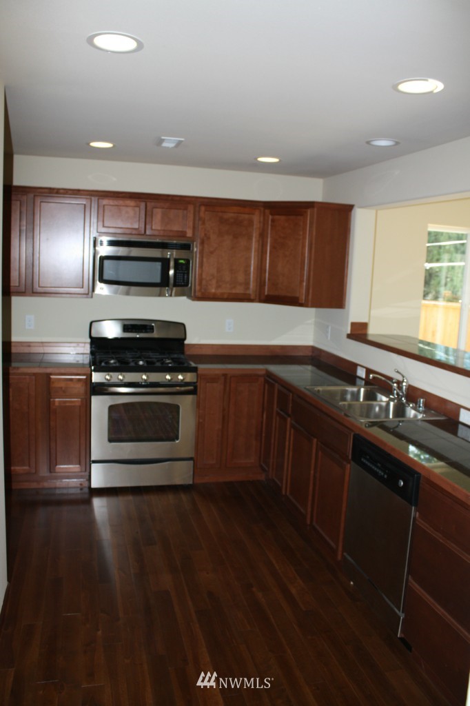 3404 181st Place Southeast Bothell, WA 98012 - Photo 3 of 8