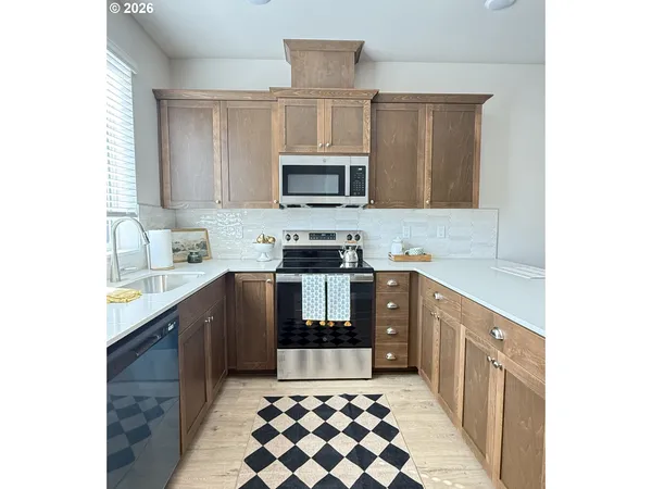 $415,000 | 37101 Dubarko Road, Unit W61, Sandy, OR 97055