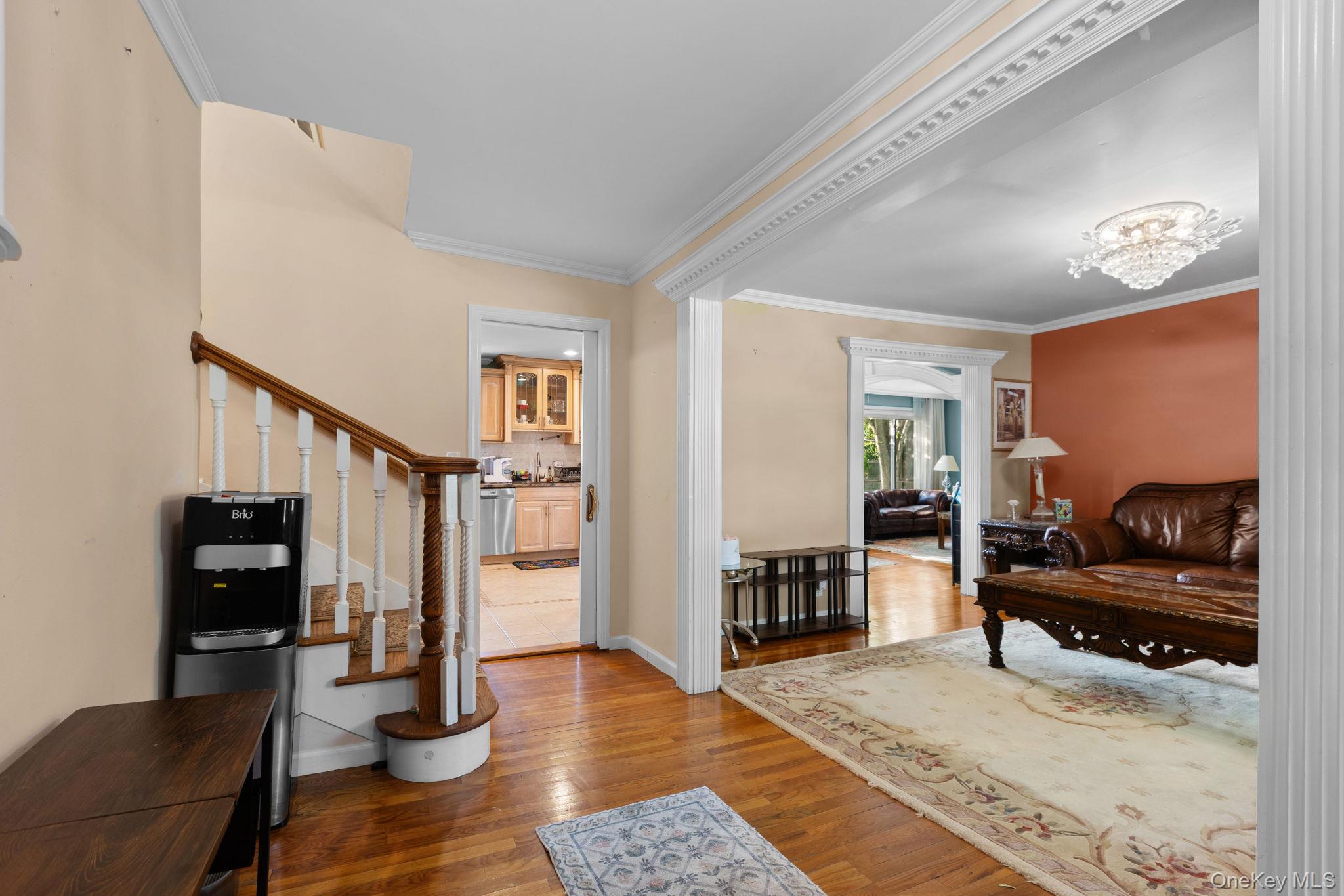 185 Rosedale Road Yonkers, NY 10710 - Photo 7 of 42 Gallery Image 7