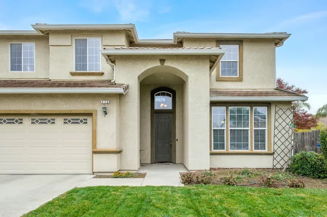 $575,000 | 775 South Michelle Avenue, Kerman, CA 93630