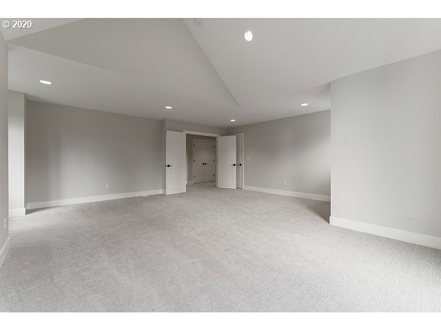 2895 Southwest West Point Avenue Portland, OR 97225 - Photo 23 of 24 Gallery Image 23