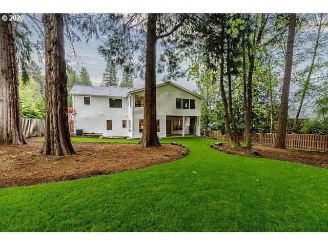 2895 Southwest West Point Avenue Portland, OR 97225 - Photo 4 of 24 Gallery Image 4