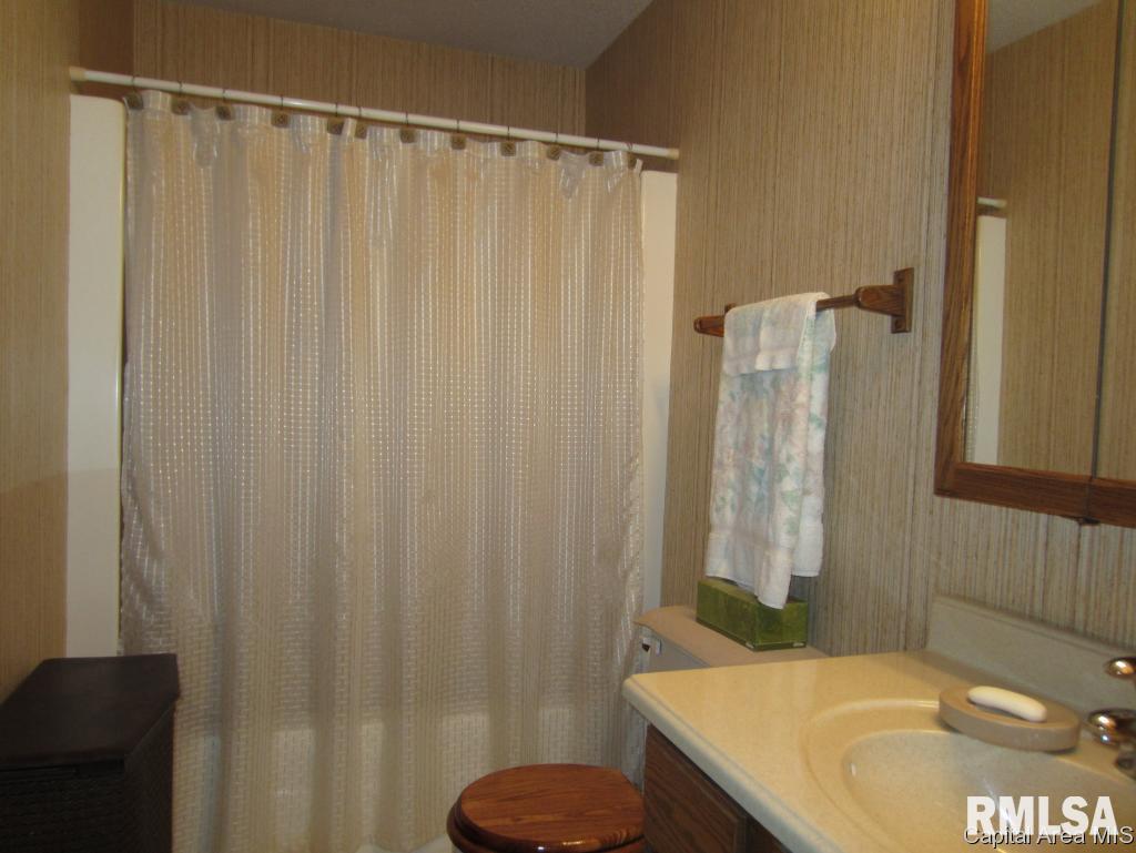 208 Walnut Valley Drive Springfield, IL 62707 - Photo 12 of 22