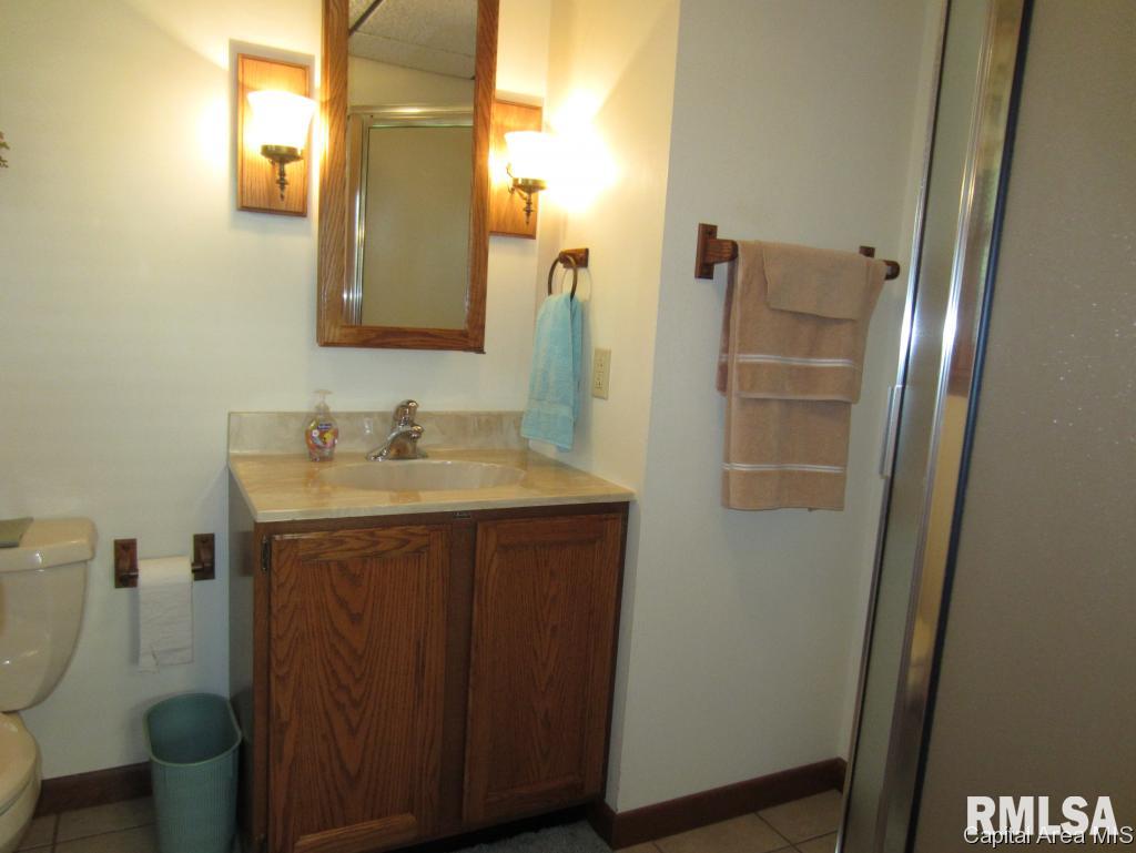 208 Walnut Valley Drive Springfield, IL 62707 - Photo 13 of 22