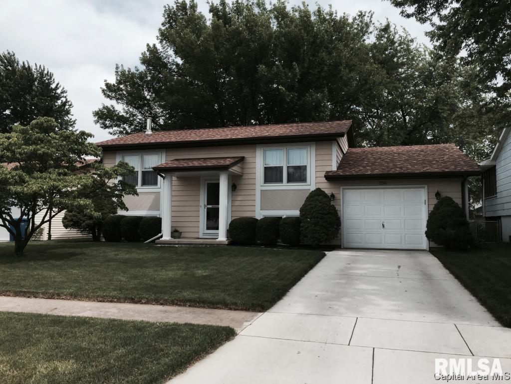 208 Walnut Valley Drive Springfield, IL 62707 - Photo 2 of 22