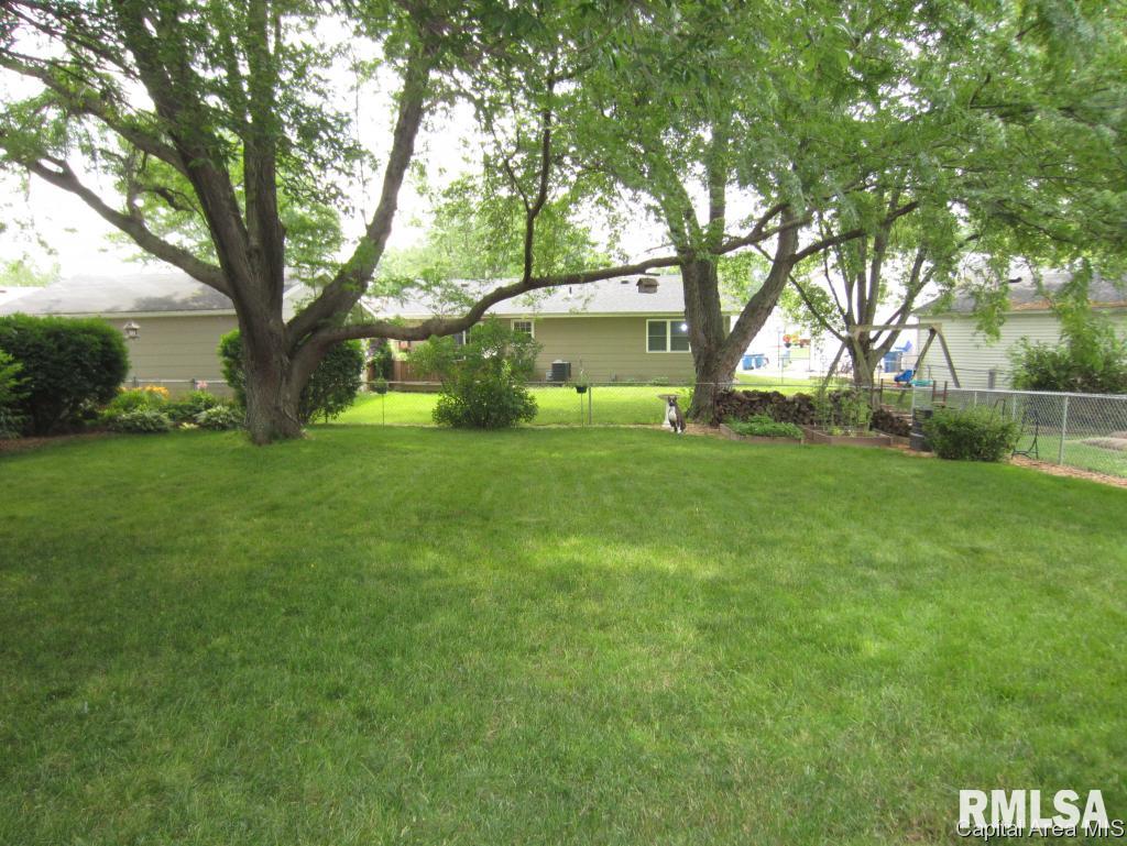 208 Walnut Valley Drive Springfield, IL 62707 - Photo 22 of 22