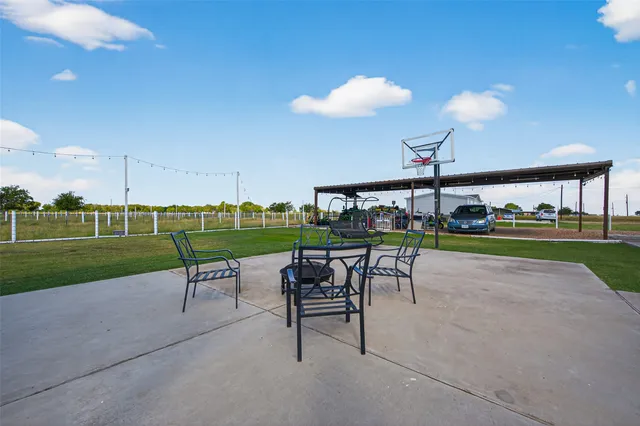 $540,000 | 805 Williams Road, East Bernard, TX 77435