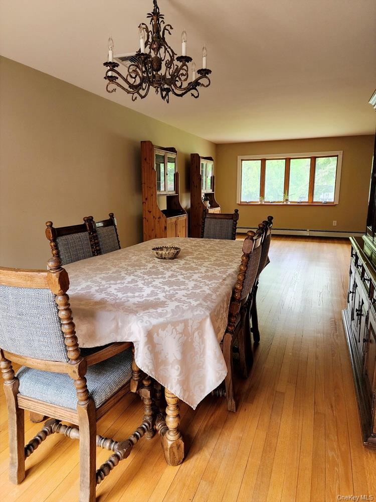 46 Cortlandt Road Mahopac, NY 10541 - Photo 5 of 32 Dining Area