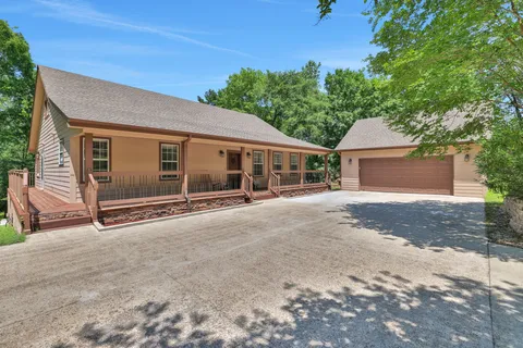 $498,900 | 837 South Cape Royale Drive, Coldspring, TX 77331