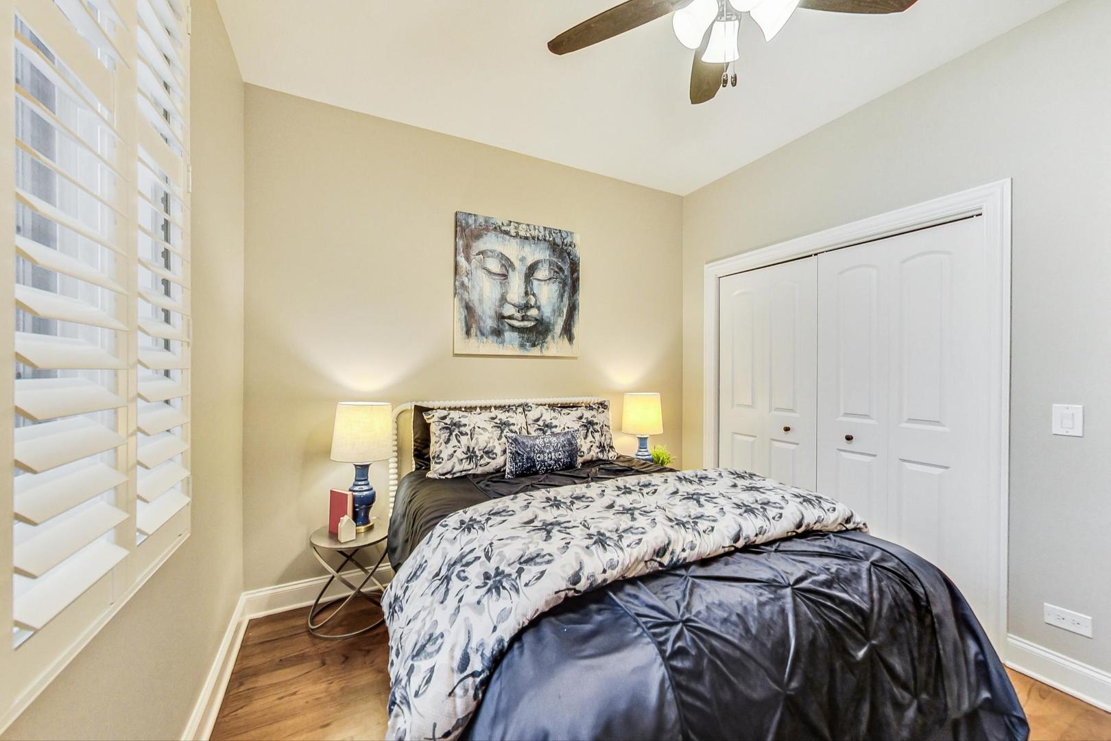1453 West Irving Park Road, Unit 203 Chicago, IL 60613 - Photo 17 of 22 Gallery Image 17