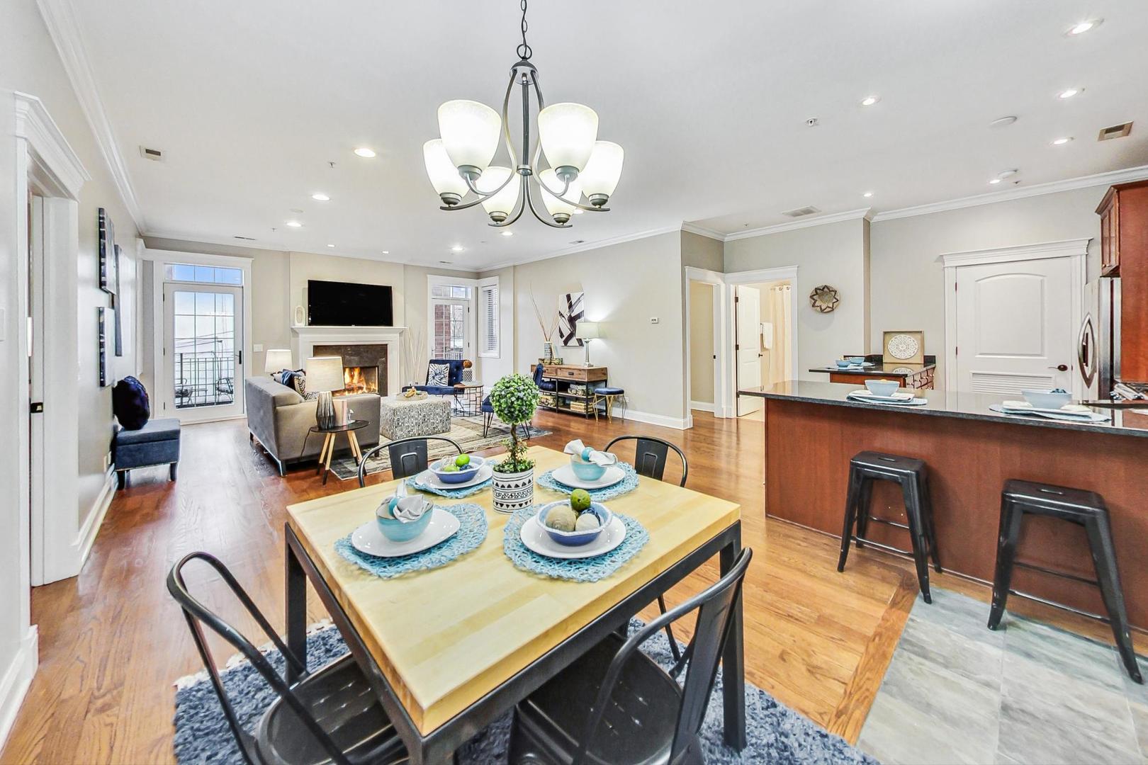 1453 West Irving Park Road, Unit 203 Chicago, IL 60613 - Photo 9 of 22 Gallery Image 9