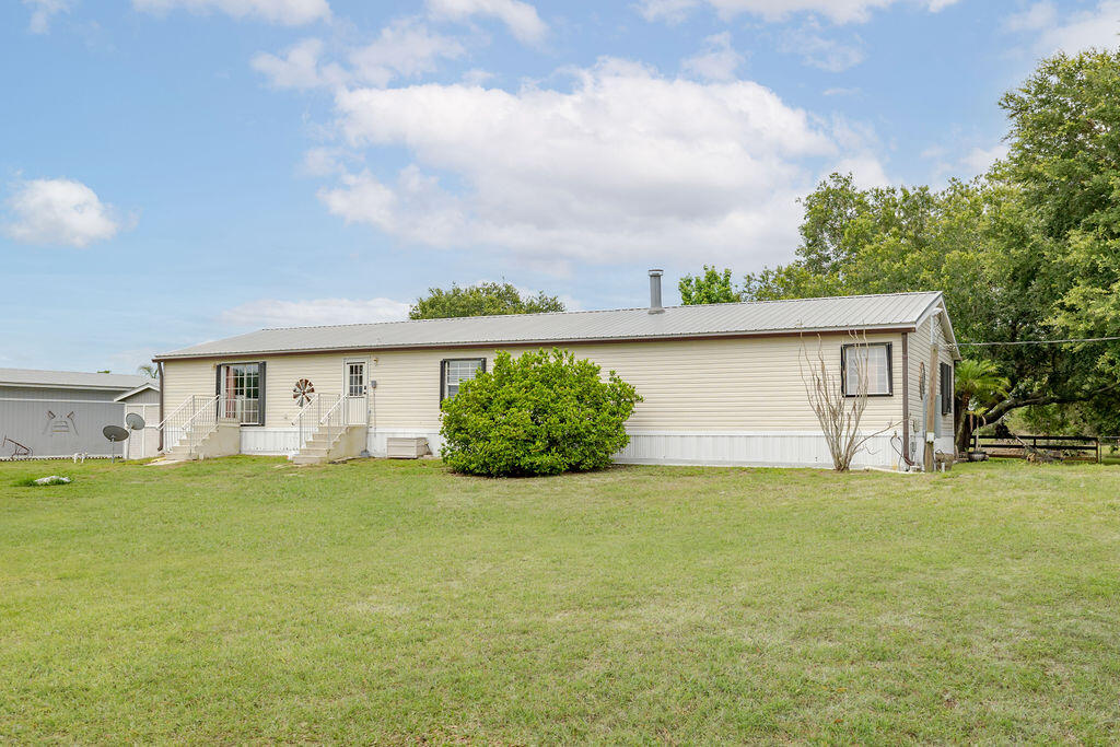 11301 Southwest Fox Brown Road Indiantown, FL 34956 - Photo 36 of 120 428A8074-Edit