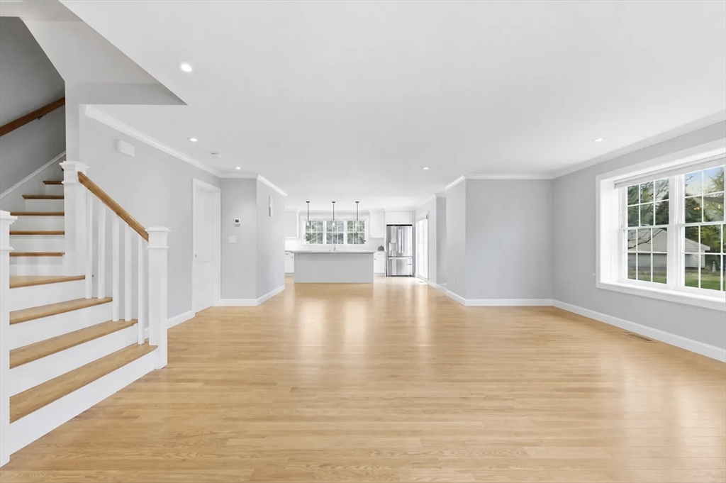 39 French Street Watertown, MA 02472 - Photo 6 of 33