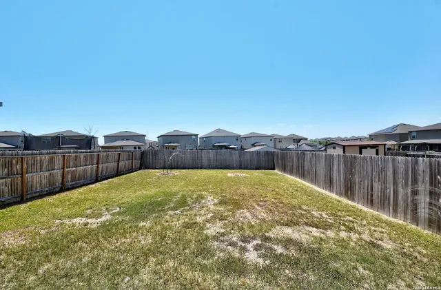 $1,600 | 10370 Dunlap, San Antonio, TX 78252