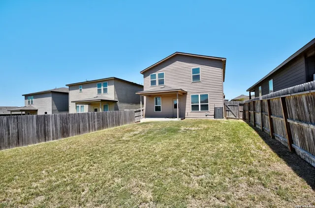 $1,600 | 10370 Dunlap, San Antonio, TX 78252