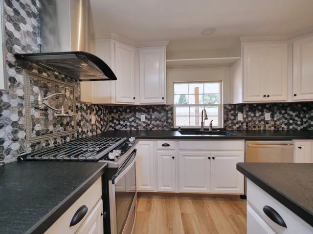 $1,325,990 | 7081 Kayo Drive, Penryn, CA 95663