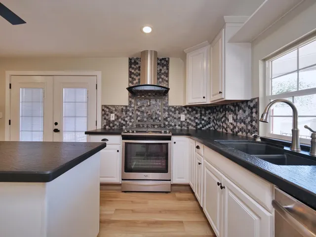 $1,325,990 | 7081 Kayo Drive, Penryn, CA 95663