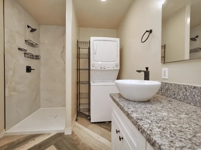 $1,325,990 | 7081 Kayo Drive, Penryn, CA 95663