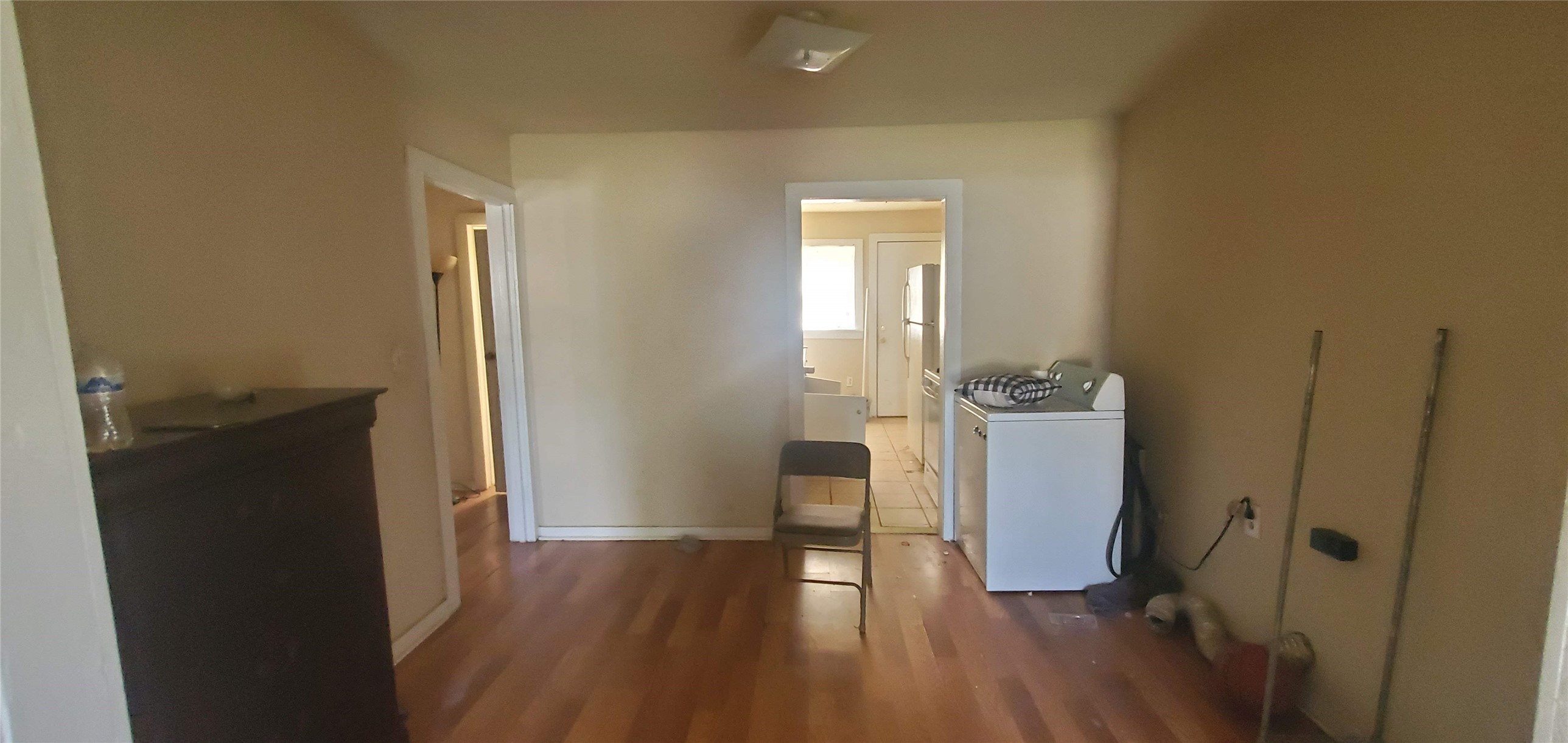 7328 Parkes Street Houston, TX 77088 - Photo 6 of 12 a view of entryway with wooden floor