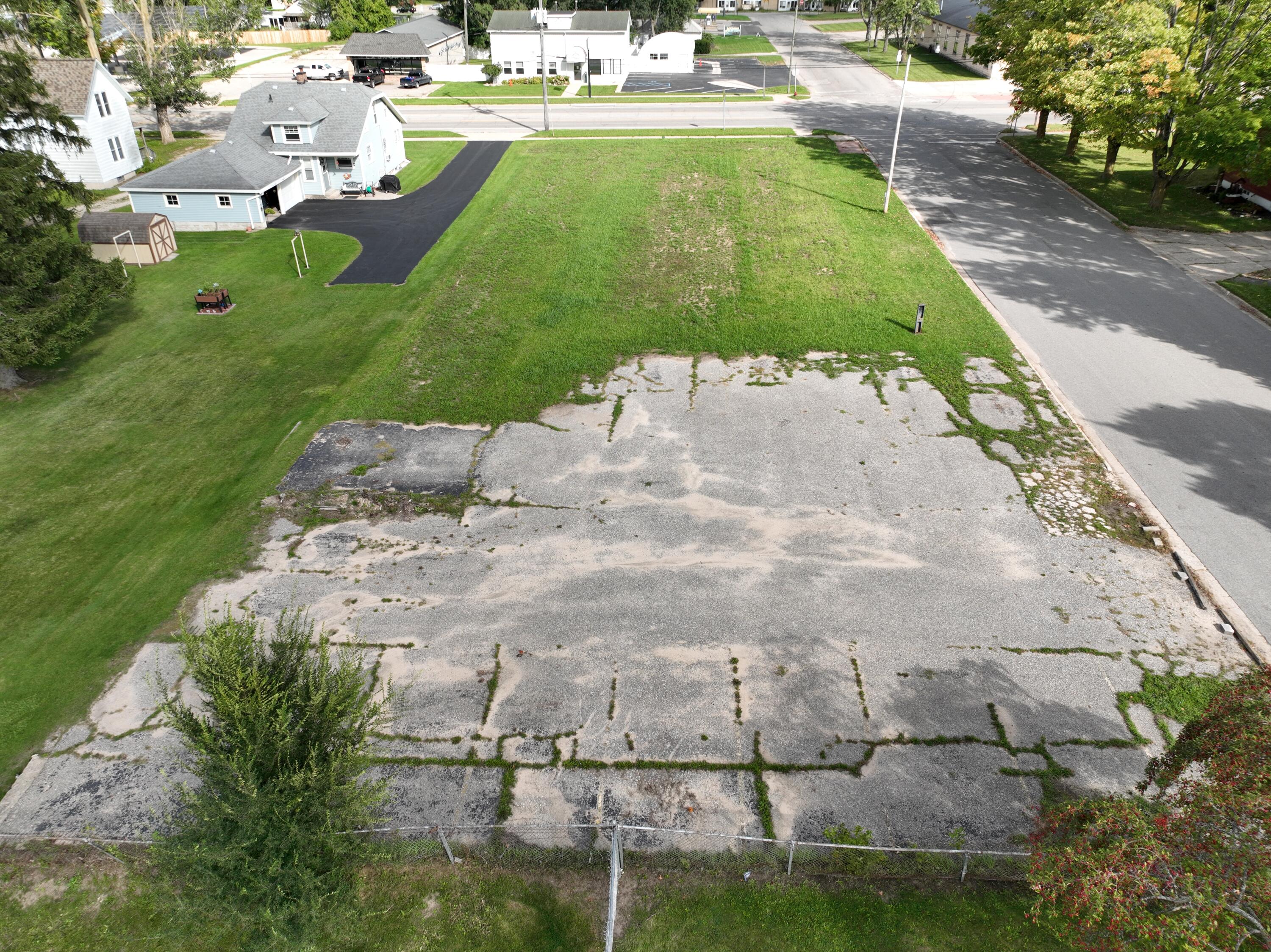 781 South Chestnut Street Reed City, MI 49677 - Photo 1 of 7 Chestnut