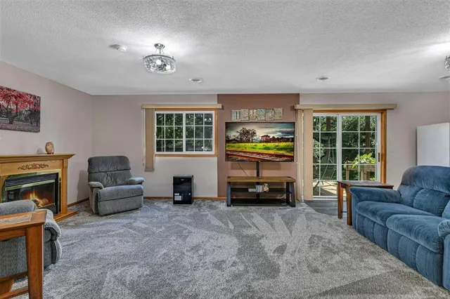 $339,900 | 401 Cedarwood Court, Waite Park, MN 56387