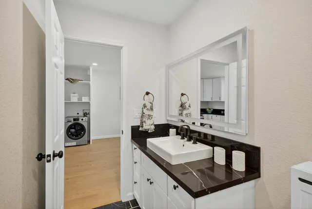 $349,950 | 1124 Acacia Avenue, Sacramento, CA 95815